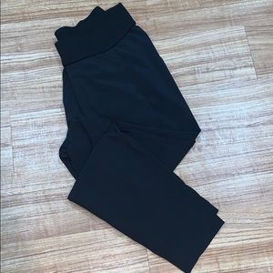 Athleta • Interlude jogger style pant